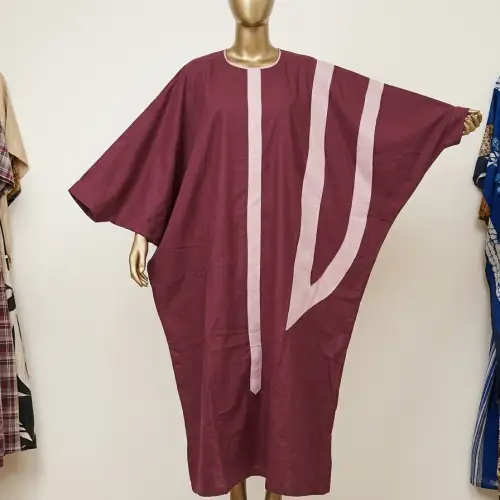 Robe Boubou Moderne Prune – Motif Géométrique Rose Poudré